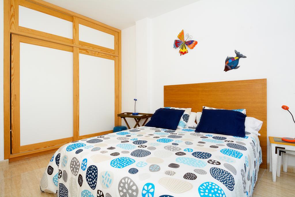 Apartment La Marina Sea Views With Terrace By Pvl أرّاثيفي الغرفة الصورة