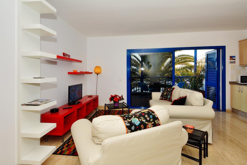 Apartment La Marina Sea Views With Terrace By Pvl أرّاثيفي الغرفة الصورة