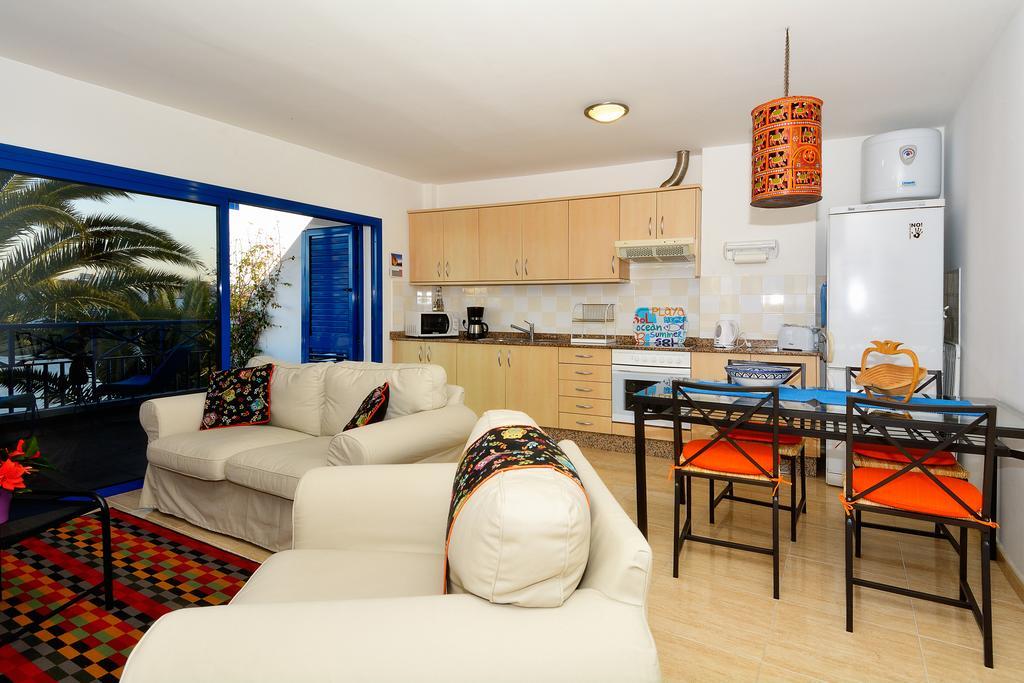 Apartment La Marina Sea Views With Terrace By Pvl أرّاثيفي الغرفة الصورة