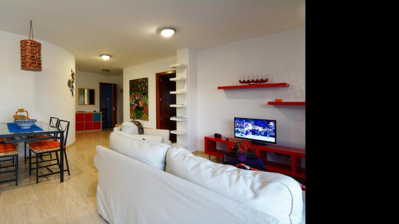 Apartment La Marina Sea Views With Terrace By Pvl أرّاثيفي المظهر الخارجي الصورة