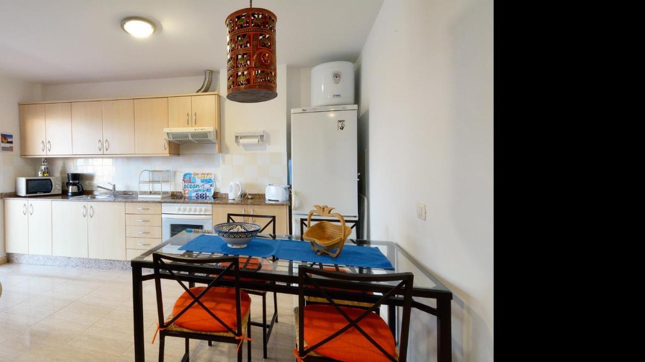 Apartment La Marina Sea Views With Terrace By Pvl أرّاثيفي المظهر الخارجي الصورة